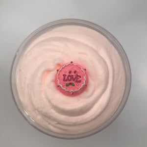 STRAWBERRY CHEESECAKE FROSTING