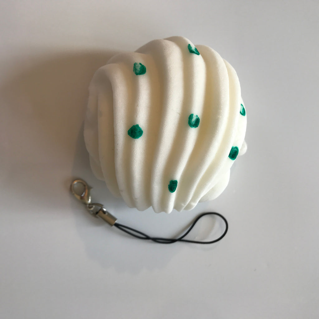 POLKADOT SHELL SQUISHY